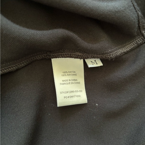 Cloth & Stone v-neck shirt - Picture 3 of 9